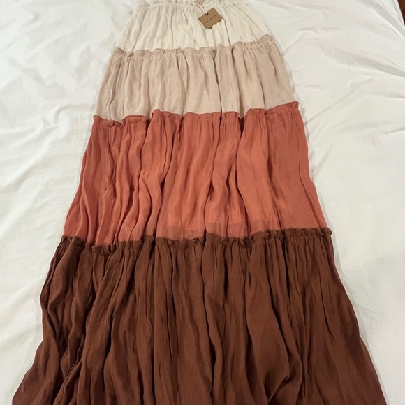 Blu Pepper Tiered Colorblock Maxi Dress – Small (NWT) - Picture 3 of 12